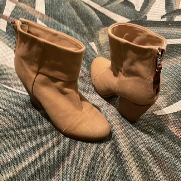 Rag & Bone canvas Newbury boot, great condition, 8, $530 - Picture 3 of 8